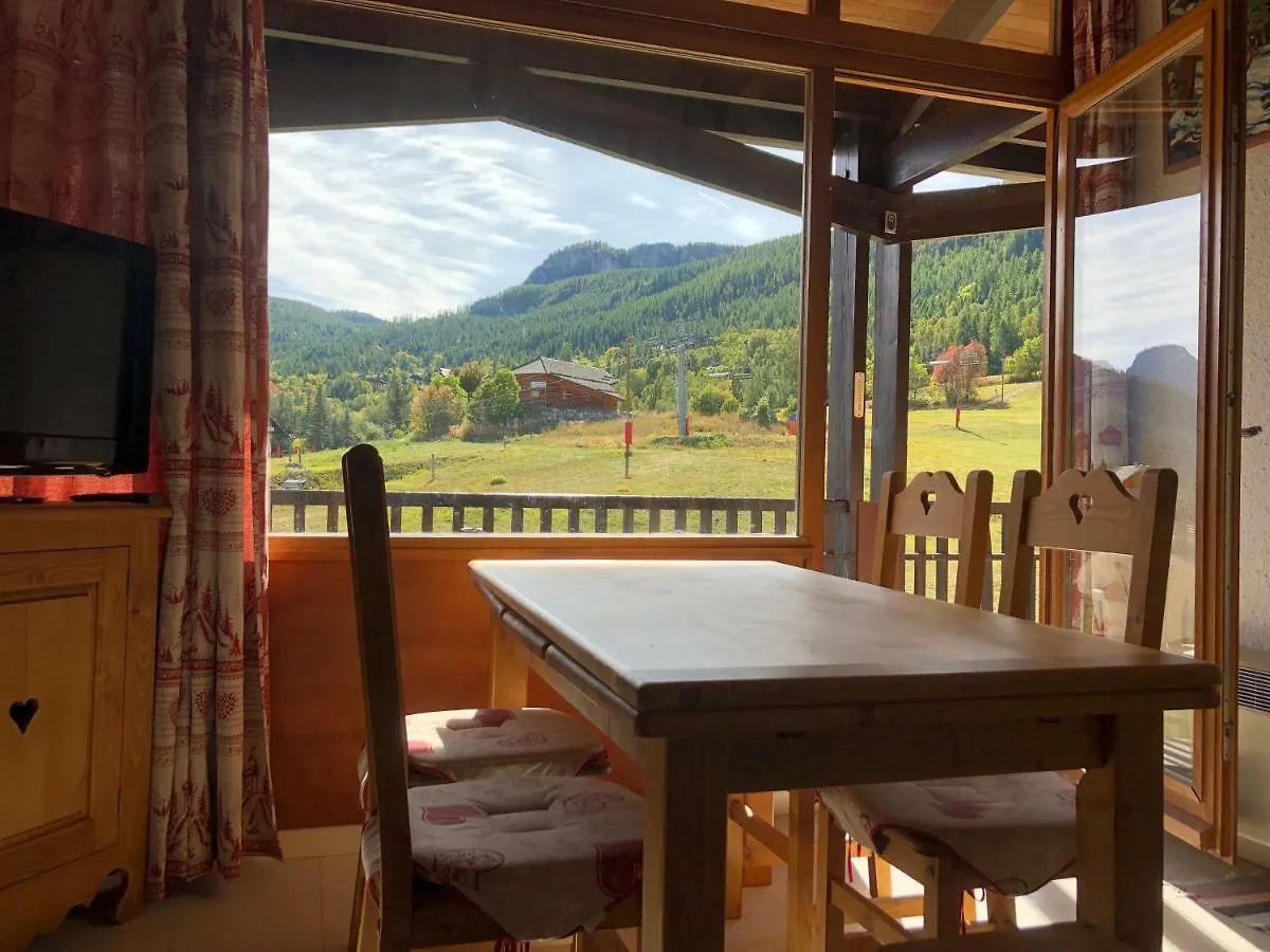 Apartamento Appartement Au Pied Des Pistes Puy-Saint-Vincent